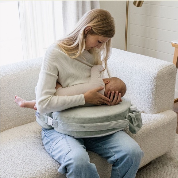 My Brest Friend® Original Nursing Pillow - Picture 2 of 2